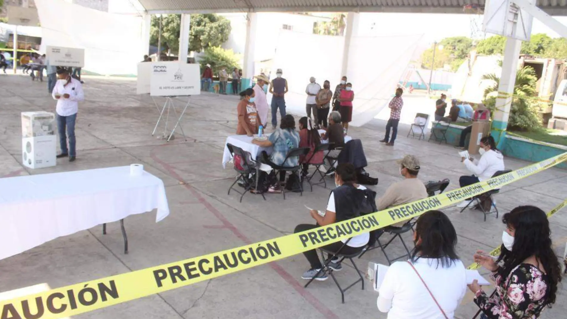 Comienzan jornadas electorales de manera ordenada en Teotlalco